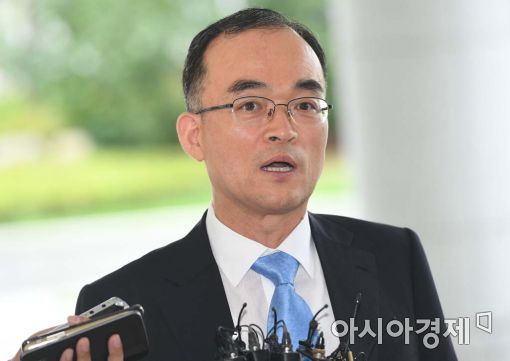 문무일 檢총장 후보자 "부패 공직자는 국민의 적"