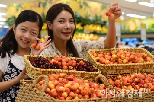 [포토]이마트, 스카이라래 체리 할인판매