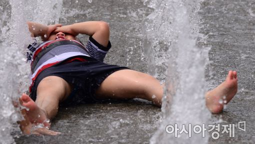 [포토]시원한 물침대