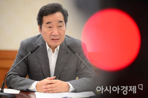 [포토]모두발언하는 이낙연 총리