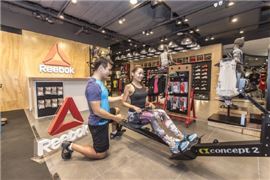 현대百, '홈트족' 잡기 나선다…헬스 의류 20~50% 할인 