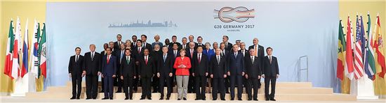 G20 정상회의 폐막 "기후협정·자유무역 지지" 공동성명