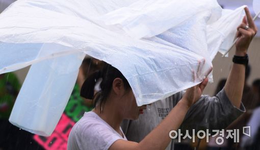 [포토]오락가락 장맛비