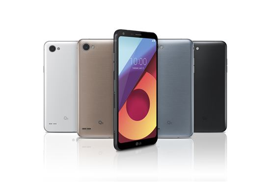 LG, Q시리즈 첫 작품 Q6 공개…갤럭시A와 겨룬다