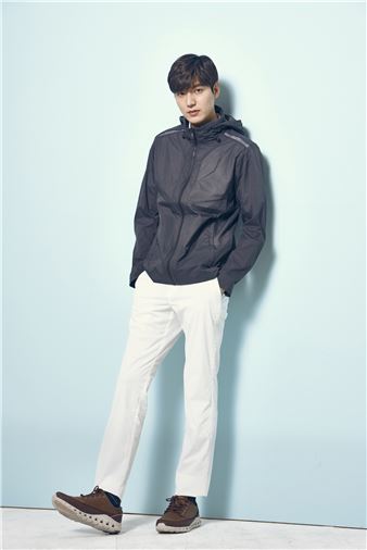 아이더, 여름철 실용성 높인 초경량재킷 2종 출시