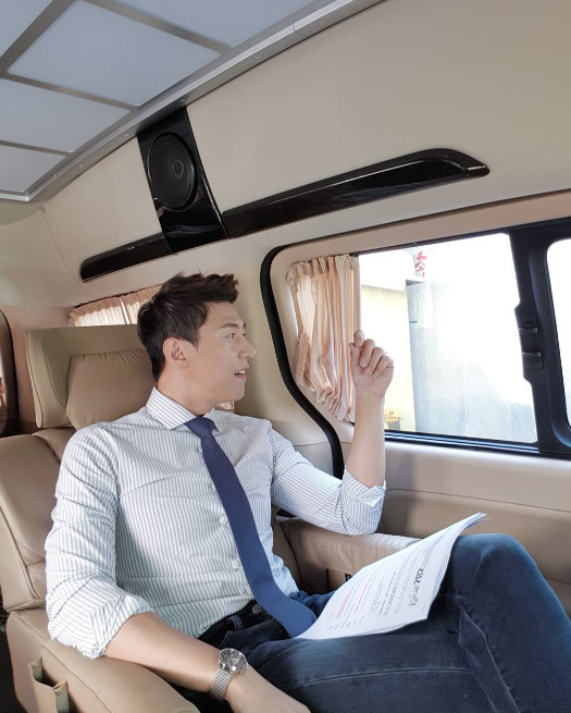 송재희, 교회 오빠의 정석? “우리에게 일용할 양식을 주시옵고”