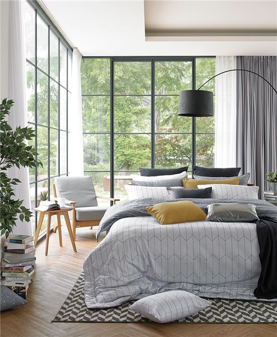 "친환경·신소재 강화" 이브자리, 하반기 라인업 발표