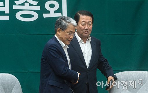 [포토]인사 나누는 박주선·김동철