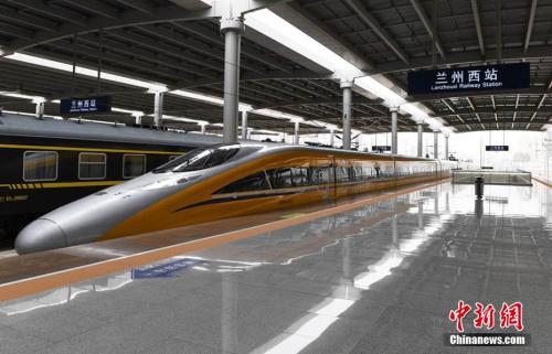 중국 고속철 '배달음식' 서비스 도입, 승객 자리까지 가져다 준다
