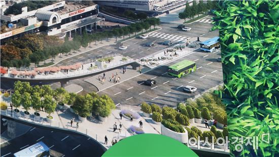 버스 두 대가 역주행하고 있는 '서울로7017' 홍보물. 