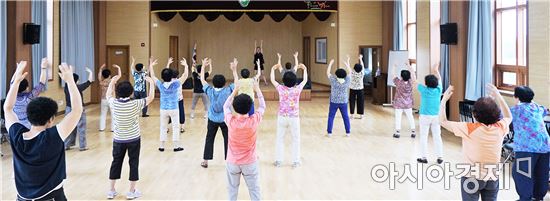 함평군 노인 대상 하반기 사회교육 프로그램 개강