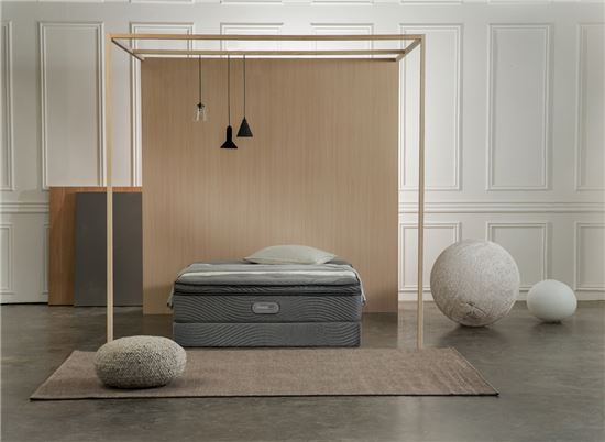 시몬스 침대 "전국 백화점 공식 매장서 가격할인 프로모션"