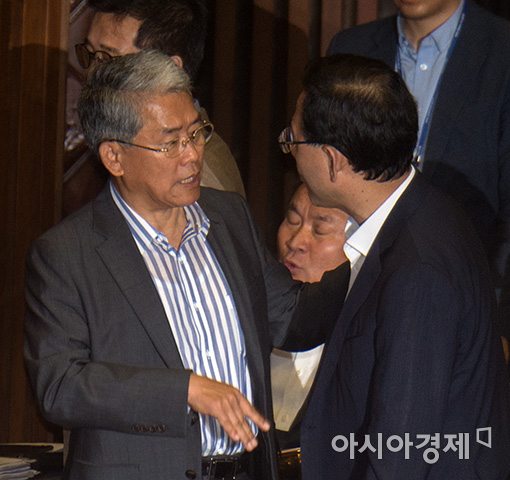 [포토]이야기 나누는 김동철·주호영