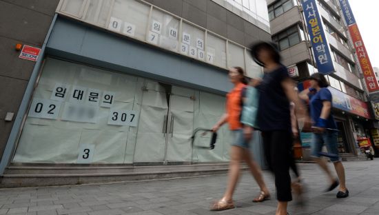 최저임금 직격탄 '숙박·음식점'…제2금융 대출 증가폭 '최대'