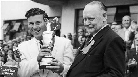 피터 톰슨은 1954년 디오픈 최종일 16번홀에서 환상적인 벙커 샷으로 우승을 차지했다. 1965년에도 챔프에 등극해 로열버크데일에서 열린 디오픈의 유일한 '2승 챔프'다.