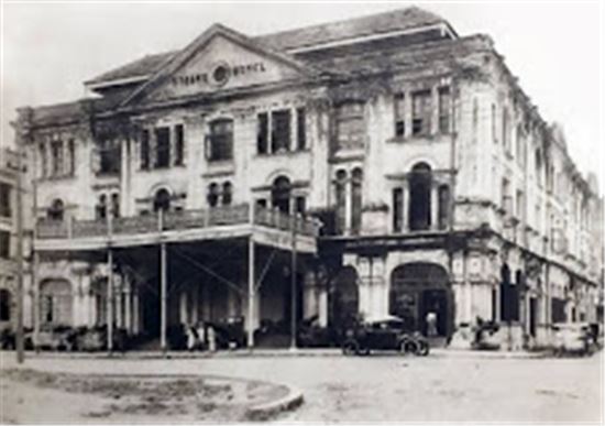 1901년 현대식 호텔로 지어진 미얀마의 스트랜드 호텔