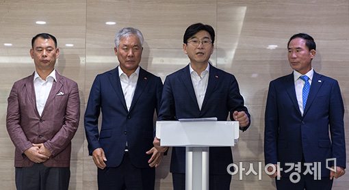 위기의 프랜차이즈…로열티제도 도입·유통마진 공개 "근간이 흔들린다"