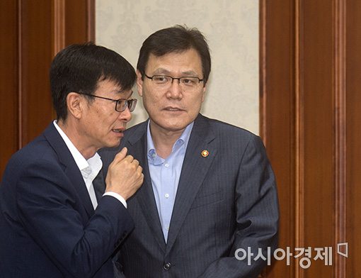 [포토]공정위와 금융위의 '브로맨스'