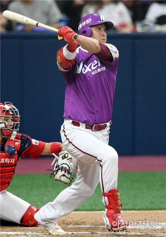 [포토]최태인, '2타점 적시타 간다'