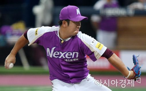 [포토]역투하는 넥센 신재영