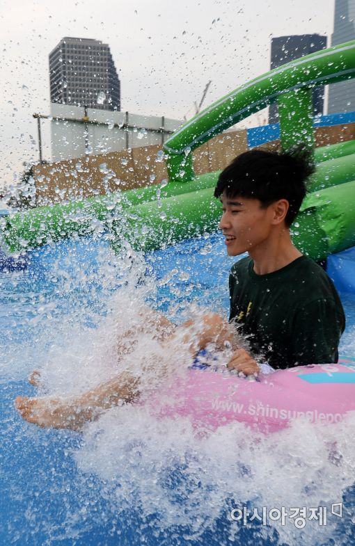 [포토]워터슬라이드의 짜릿함