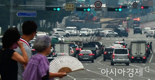 입추인 오늘(7일)날씨는 전국 곳곳에 비나 소나기가 내리겠다.  / 아시아경제 DB