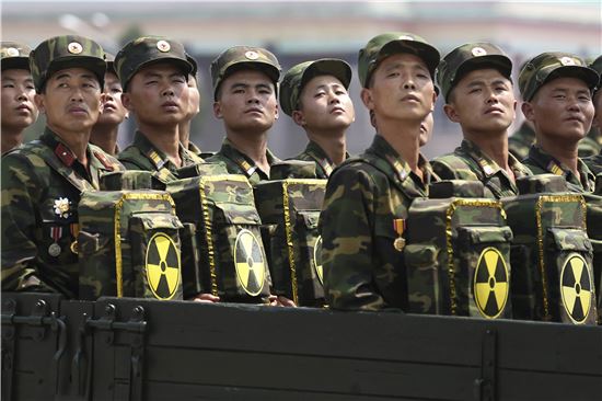 숨죽인 북한 동계훈련… 내달 열병식 준비 열중