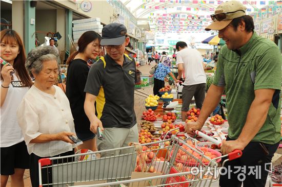 “삼복더위 식히는 아이스크림”
