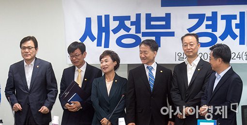 [포토]경제정책방향 당정 참석한 국무위원들