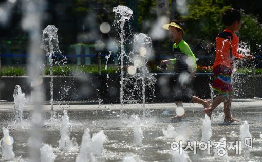 [포토]잠시나마 잊는 무더위