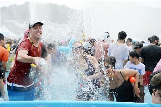 ‘두근두근’ 제10회 정남진 장흥 물축제 28일 개막
