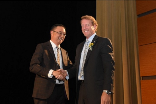 '스냅챗' 대박…주식 투자로 약 200,000% 수익률 올린 美 고등학교