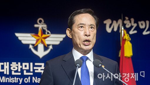 송영무 "한미, 北도발 단호히 응징…전략자산 전개"(2보)