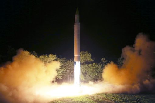北, 미 본토 사거리 ICBM 미사일 발사 성공(종합)