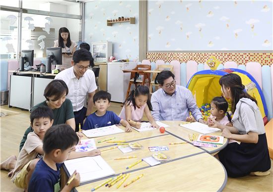 광진구,  일과 양육 병행 '엄마 아이동반 사무실' 운영