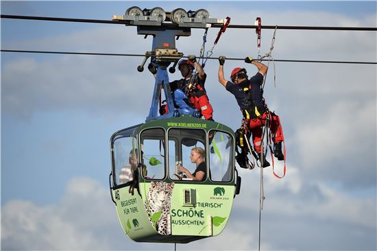 獨, 케이블카 사고‥아찔한 구조 현장