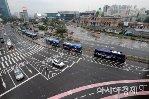 [포토]휴가철 맞아 한산한 도심