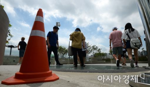 [포토]서울로에 방치된 라바콘