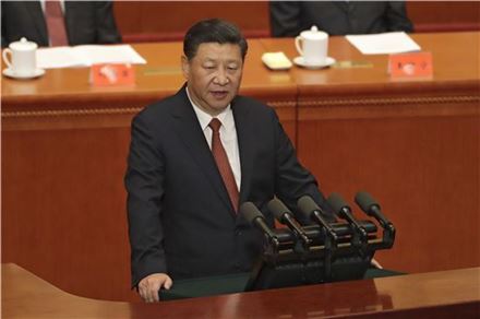 시진핑,트럼프와 北도발 논의…"북핵 해결은 대화와 담판으로 해야"