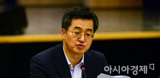 [포토]모두발언하는 김동연 부총리