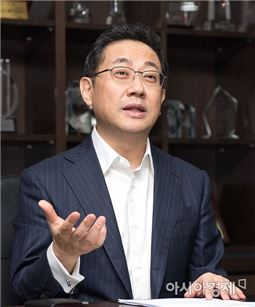안건준 벤처기업협회 회장(크루셜텍 대표이사)