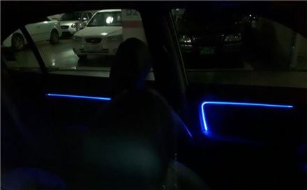 ‘차량 엠비언트’ 감성조명 나만의 공간, 무선RGB LED의 향연에 빠져들다! 