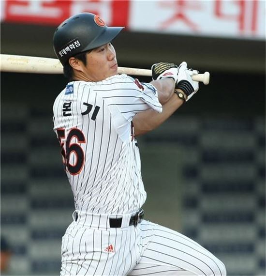 한 야구선수의 꾸준한 선행…네티즌 “병살쳐도 욕안함”