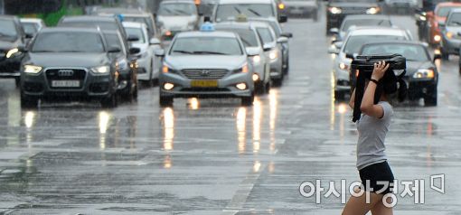 [포토]갑작스러운 소나기