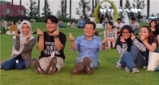 윤장현 광주시장, 세계청년축제 개막식 참석