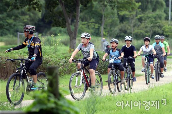 [포토]광주시 북구, 제주도 자전거 라이딩 교육