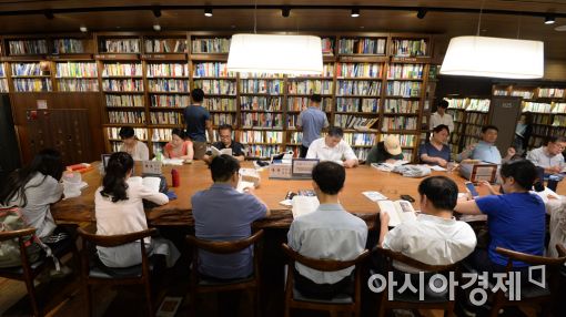 [포토]시원한 서점 '북적북적'