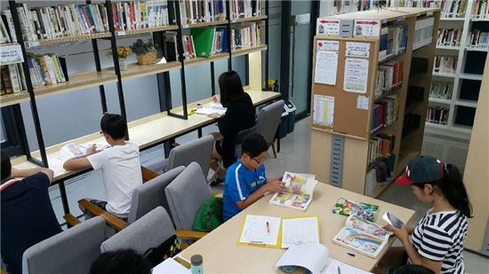 서교동 마을문고 