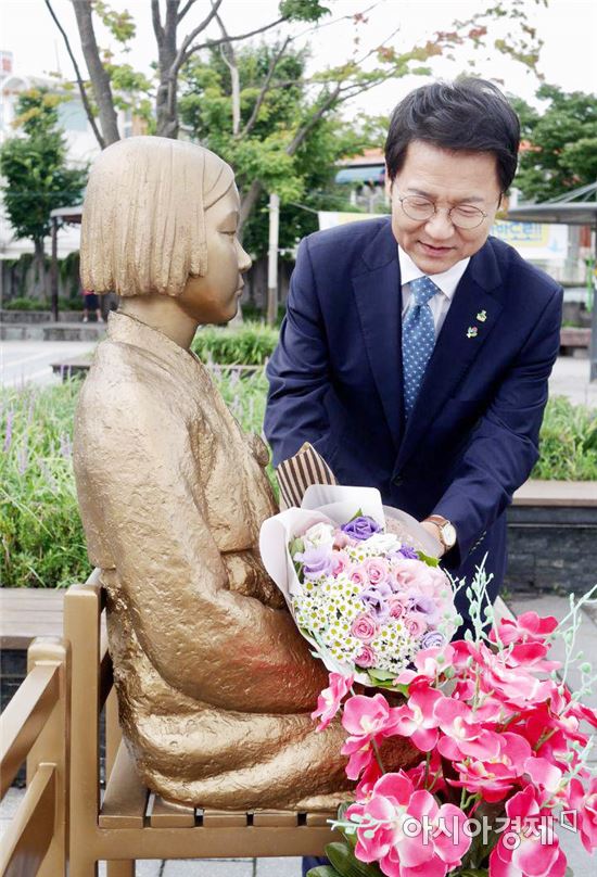천정배 후보, “진정한 광복은 한반도 평화 정착과 통일”