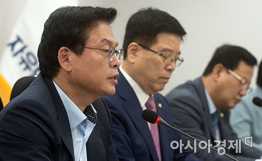 정기국회 첫날 '네탓 공방'…與 "한국당 몽니"vs"정부여당 불성실"